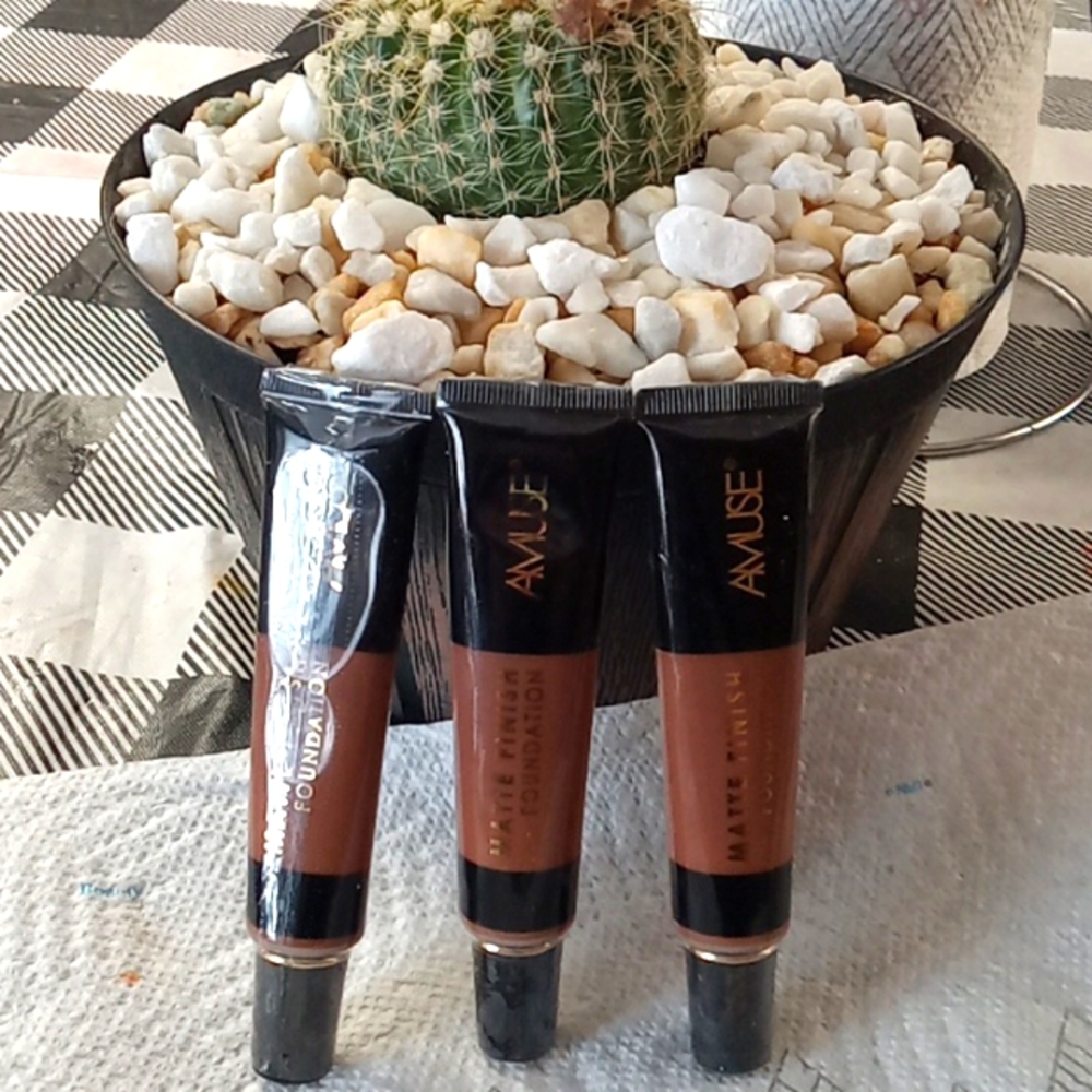 Foundation Amuse Matte finish New